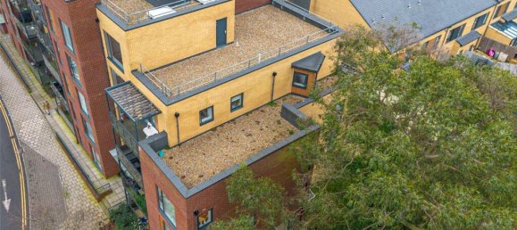 2 bedrooms Apartment in London, United Kingdom No. 7839 26