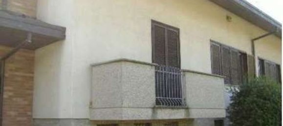 4 rooms Villa in Gallarate, Italy No. 273709 5