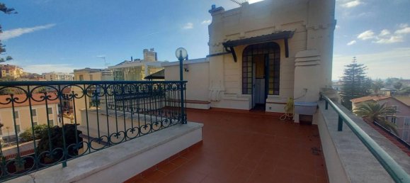 8-salle Penthouse à Bordighera, Italy No. 37632 29
