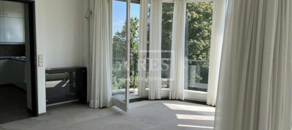 Villa de 9 divisões em Stuttgart, Germany N.º 275064 11