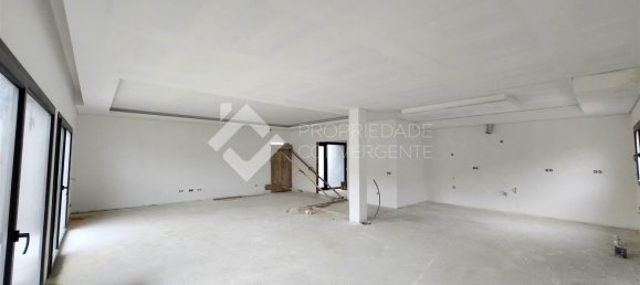 4 bedrooms Villa in Setubal, Portugal No. 100064 12