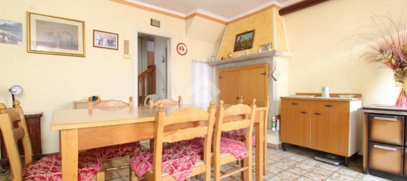 4 rooms House in Vestone, Italy No. 42265 9