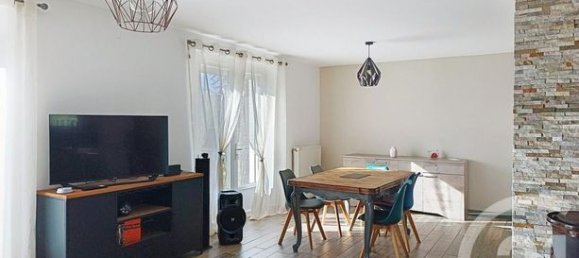 3 bedrooms House in Louviers, France No. 353790 2