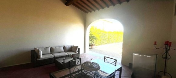 Дом с 6 комнатами в Кампи Бизенцио, Италия № 309399 11