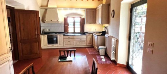 Дом с 6 комнатами в Кампи Бизенцио, Италия № 309399 46