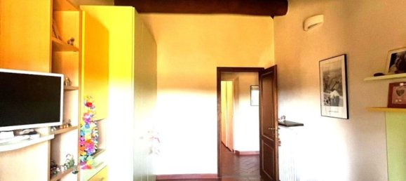 Дом с 6 комнатами в Кампи Бизенцио, Италия № 309399 25