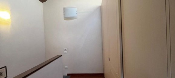 Дом с 6 комнатами в Кампи Бизенцио, Италия № 309399 17