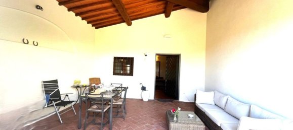 Дом с 6 комнатами в Кампи Бизенцио, Италия № 309399 38