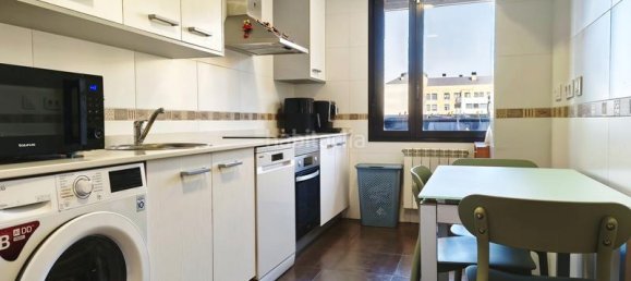 Apartamento de 3 dormitorios en Logroño, Spain No. 172640 41