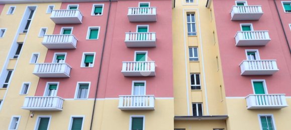 3 rooms Apartment in Alessandria, Italy No. 146256 2