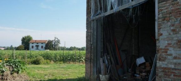 3 rooms House in Parma, Italy No. 237655 10