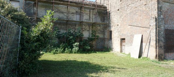 3 rooms House in Parma, Italy No. 237655 2