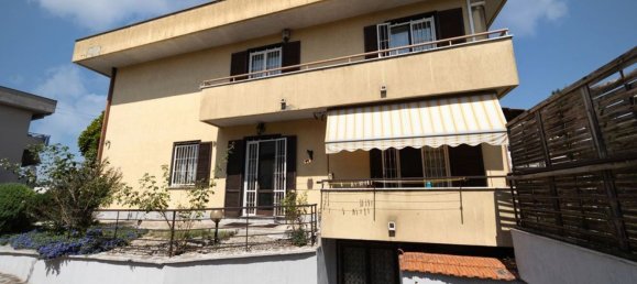 5-Zimmer Villa in Muggiò, Italy, Nr. 273760 23