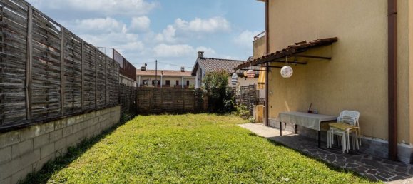 5-Zimmer Villa in Muggiò, Italy, Nr. 273760 16