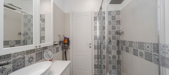 5-Zimmer Villa in Muggiò, Italy, Nr. 273760 42