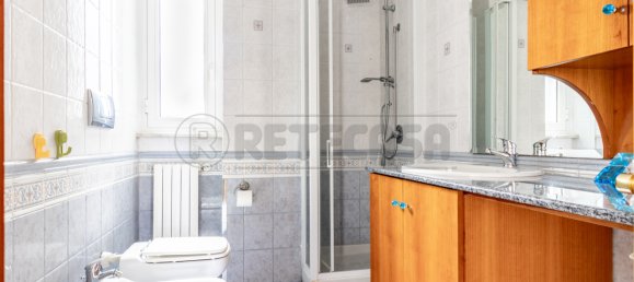 Квартира с 3 спальнями в Бишелье, Италия № 332515 11