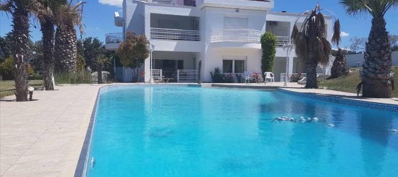 6 bedrooms Villa in Thermi, Greece No. 6339 2