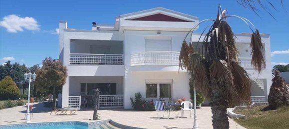 6 bedrooms Villa in Thermi, Greece No. 6339 3