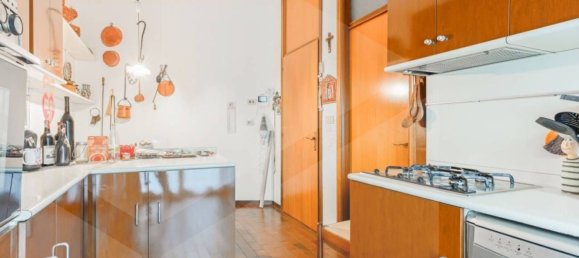 4 rooms Apartment in San Donato Milanese, Italy No. 21474 10