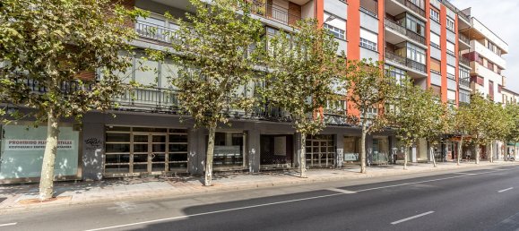 1313m² Commercial property in Leon, Spain No. 29002 18