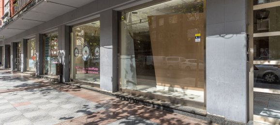 1313m² Commercial property in Leon, Spain No. 29002 21