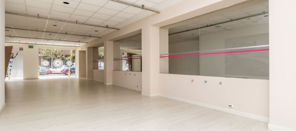 1313m² Commercial property in Leon, Spain No. 29002 30
