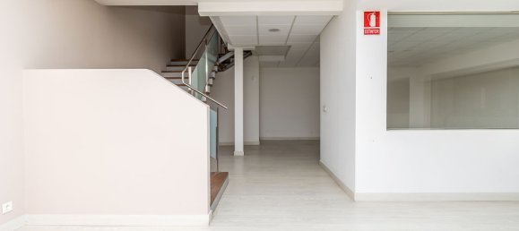 1313m² Commercial property in Leon, Spain No. 29002 32