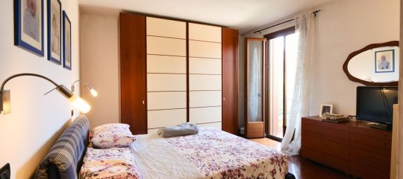 5 bedrooms House in Padua, Italy No. 319357 6