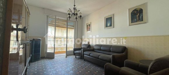 Apartamento de 2 dormitorios en Vallecrosia, Italy No. 89961 3