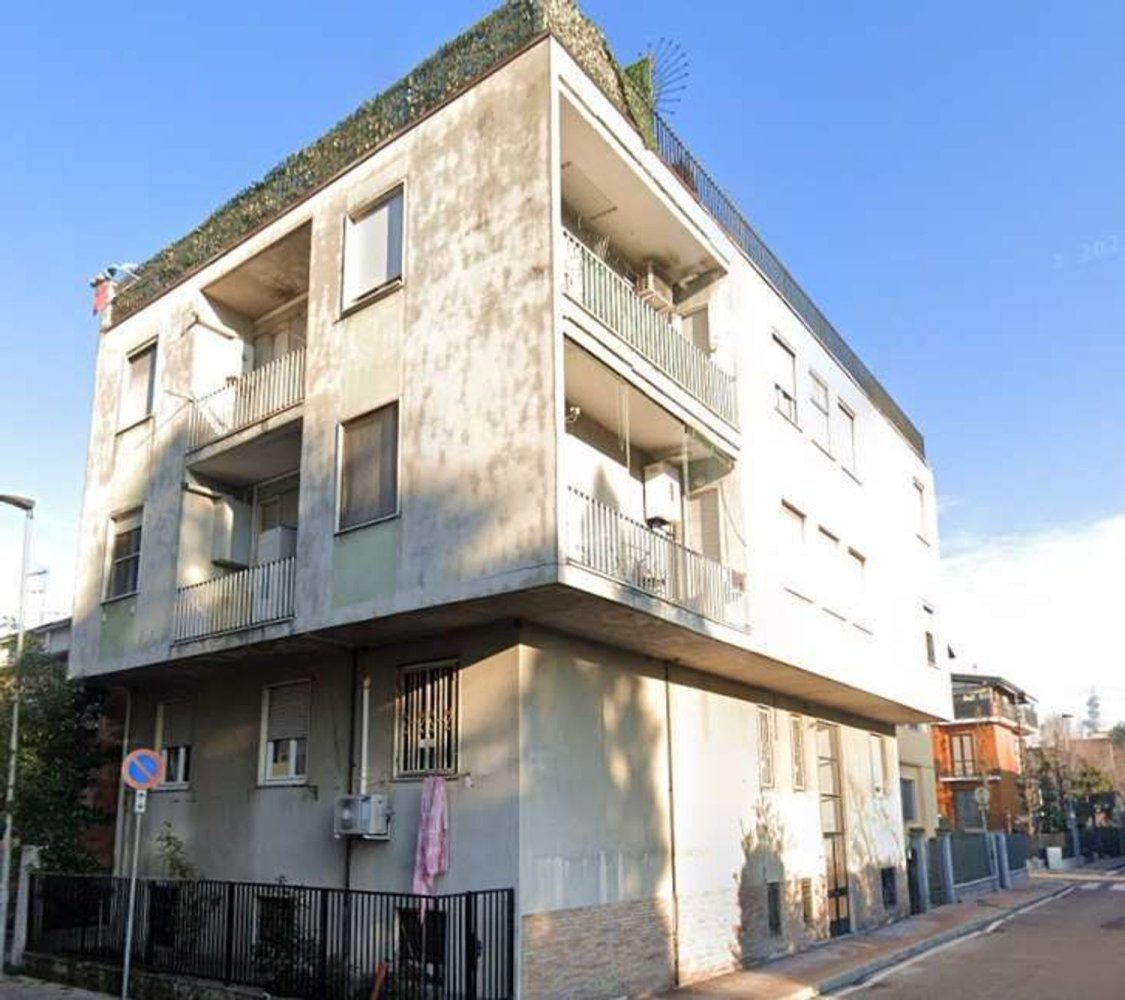 2 bedrooms Apartment in Rozzano, Italy No. 389770