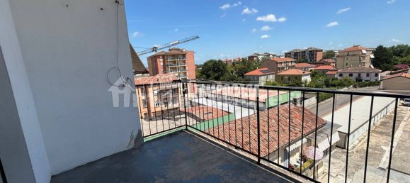 1 bedroom Apartment in Casale Monferrato, Italy No. 270815 11
