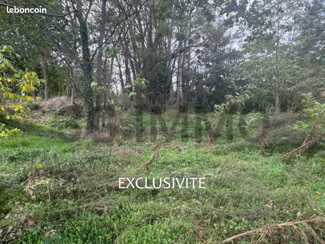 Terrain à Nohanent, France 625m² No. 107560