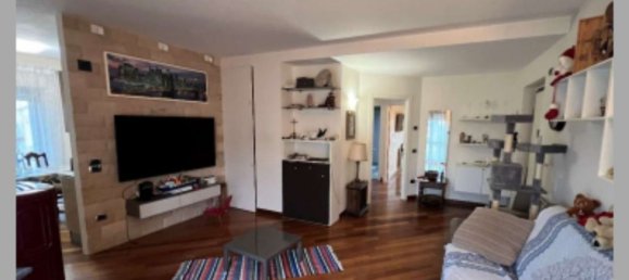 5 bedrooms Apartment in Marsciano, Italy No. 327893 15