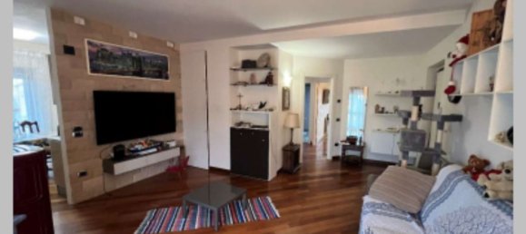 5 bedrooms Apartment in Marsciano, Italy No. 327893 5