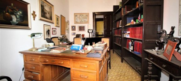 6 bedrooms Apartment in Rome, Italy No. 200792 5