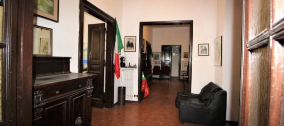 6 bedrooms Apartment in Rome, Italy No. 200792 14
