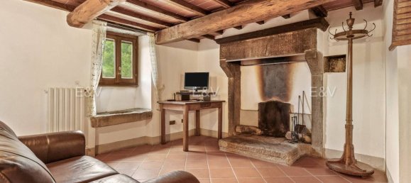 2 bedrooms House in Talla, Italy No. 274164 6