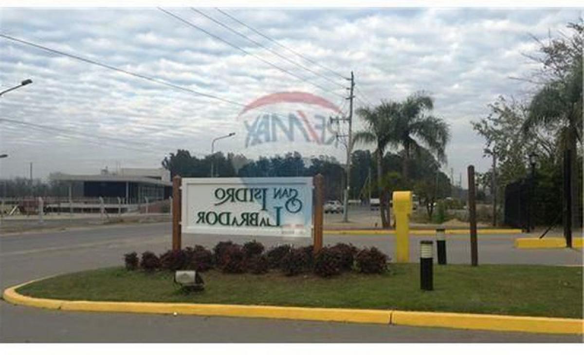  Land in Tigre, Argentina No. 117133