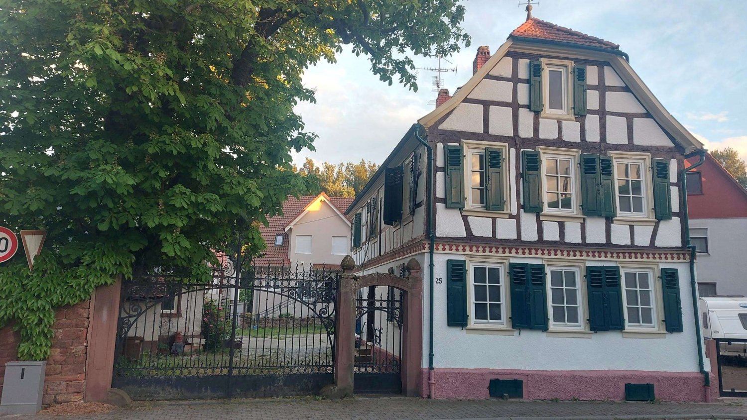 4 Schlafzimmer Haus in Hessen, Germany, Nr. 154456