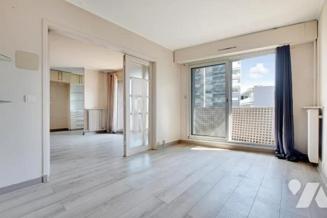 1 bedroom Apartment in Paris, France No. 323556