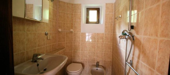 2 Schlafzimmer Haus in Lamporecchio, Italy, Nr. 220312 16