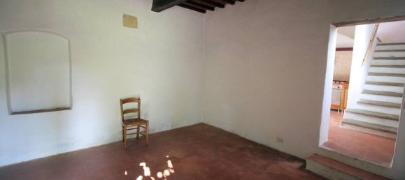 2 Schlafzimmer Haus in Lamporecchio, Italy, Nr. 220312 8
