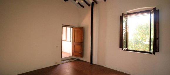 2 Schlafzimmer Haus in Lamporecchio, Italy, Nr. 220312 13