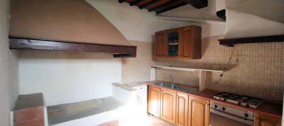 2 Schlafzimmer Haus in Lamporecchio, Italy, Nr. 220312 9