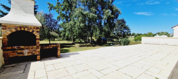 5 bedrooms Villa in Guyonvelle, France No. 58070 69