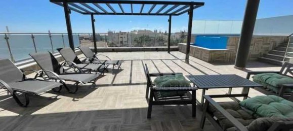 3 bedrooms Penthouse in Germasogeia, Cyprus No. 19272 5