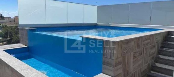 3 bedrooms Penthouse in Germasogeia, Cyprus No. 19272 2