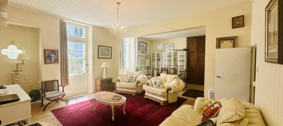 3 bedrooms House in Lauzun, France No. 335874 3