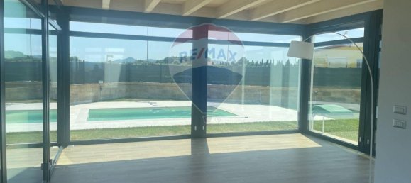 Квартира с 3 комнатами в Непи, Италия № 156151 6