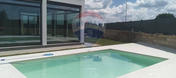 Квартира с 3 комнатами в Непи, Италия № 156151 5